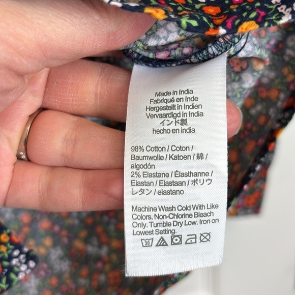 J. Crew navy floral bow tie-neck top sz xs - Picture 7 of 8